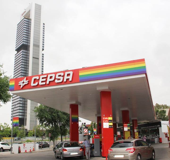 Una gasolinera de CEPSA 161123 edicionsupc.es