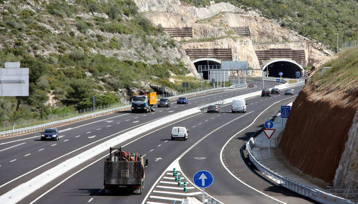 Nuevos coches en la carretera