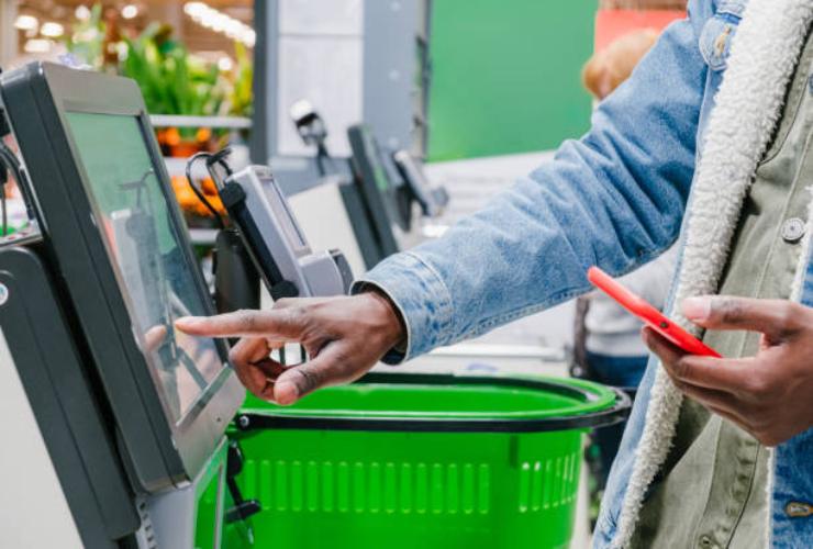 Busca trabajadores supermercados