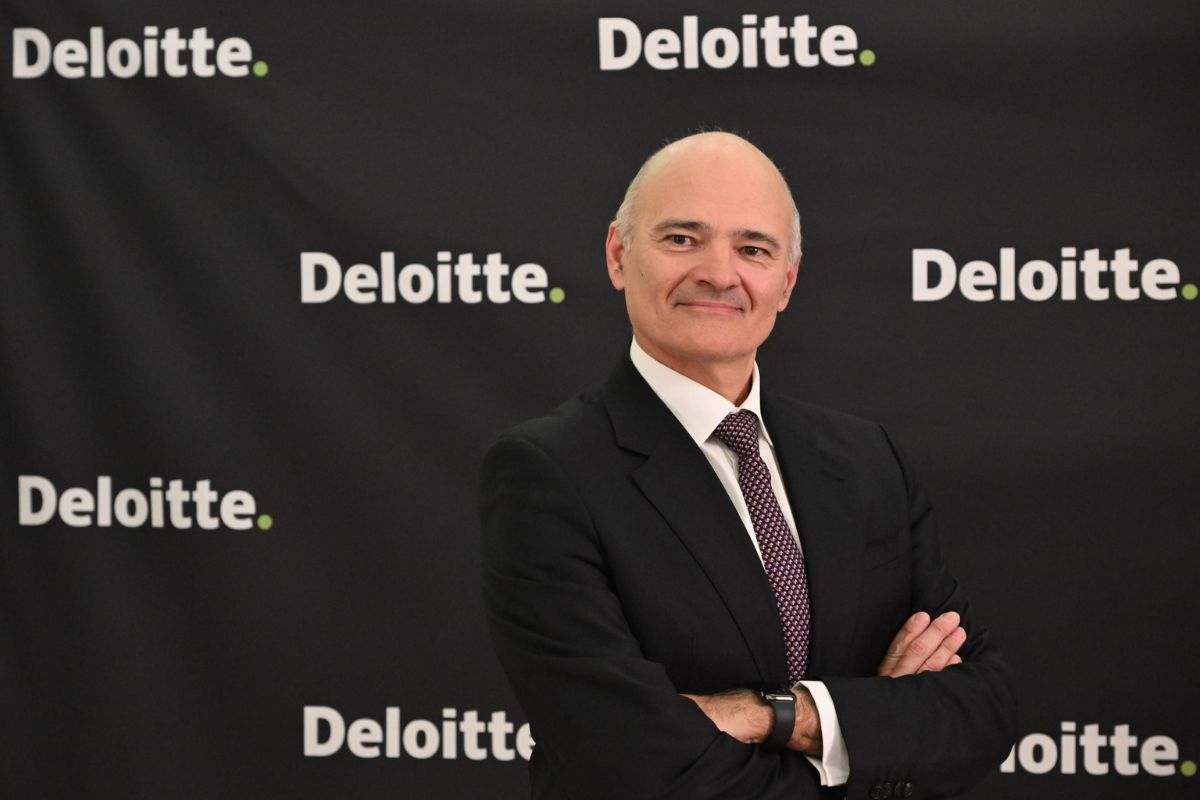 consultorías mundiales Deloitte