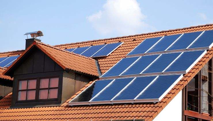 placas solares energía renovable luz ahorro