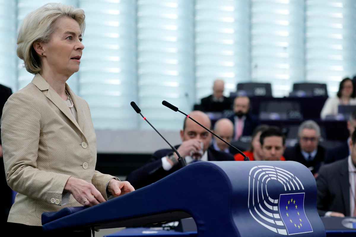 Ursula Von der Leyen da un discurso la semana pasada.